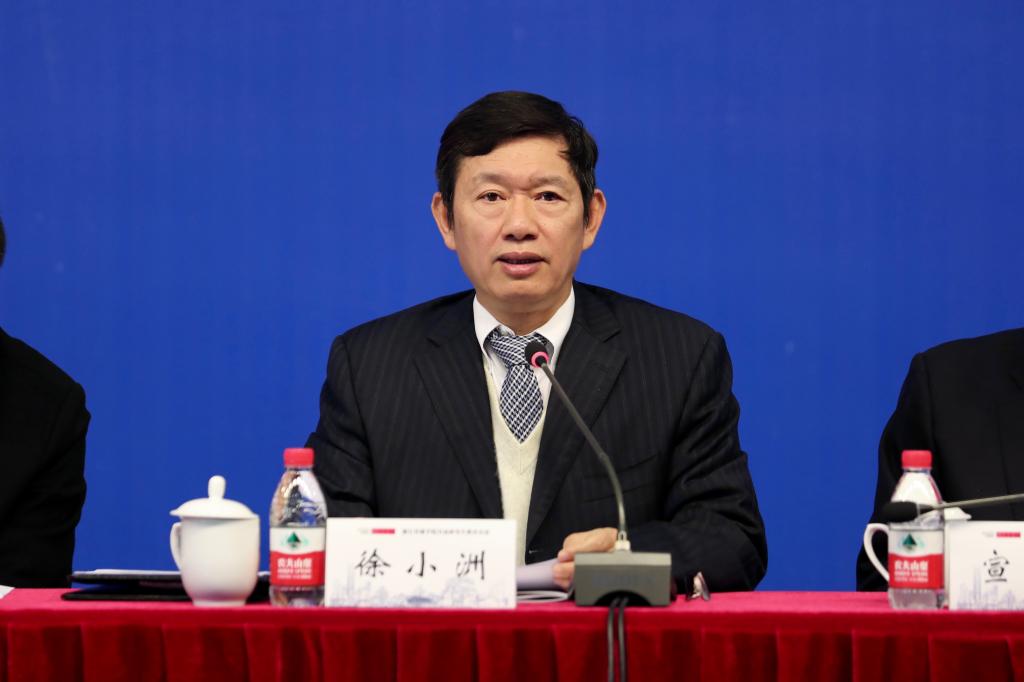 必赢官网首届研究生教育会议举行(图3) 必赢官网首届研究生教育会议举行(图3)